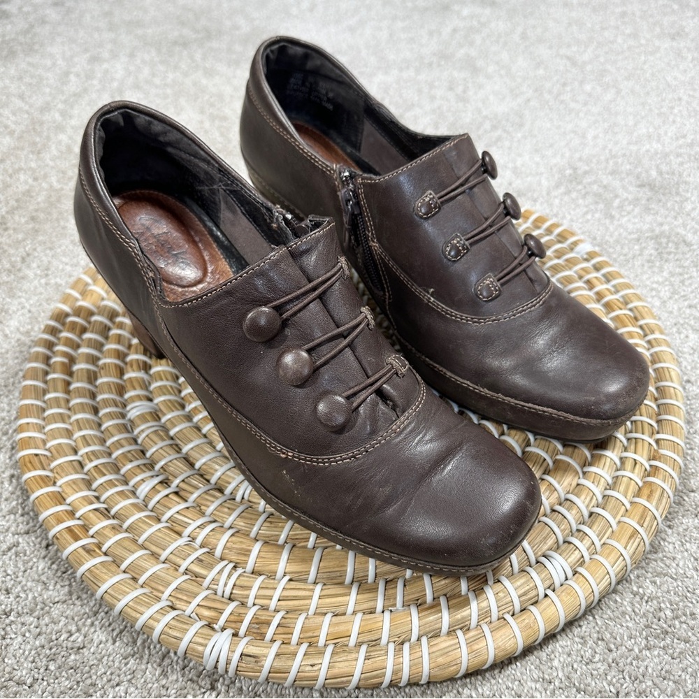 Clarks Women’s Artisan Brown Leather Shoes Button Hook Pilgrim Grannycore 9